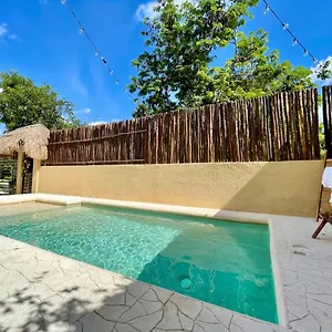 https://beautiful-apartments-with-pool-fiber-wifi.allrivieramayahotels.com
